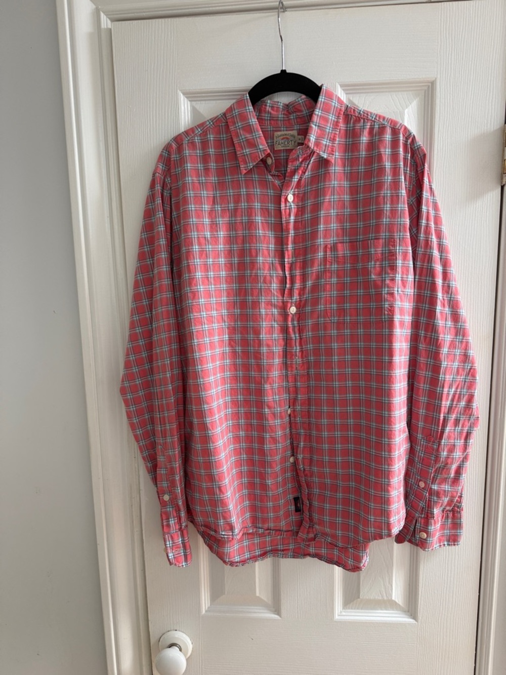 Faherty Pink and Blue Plaid Button-Down Shirt